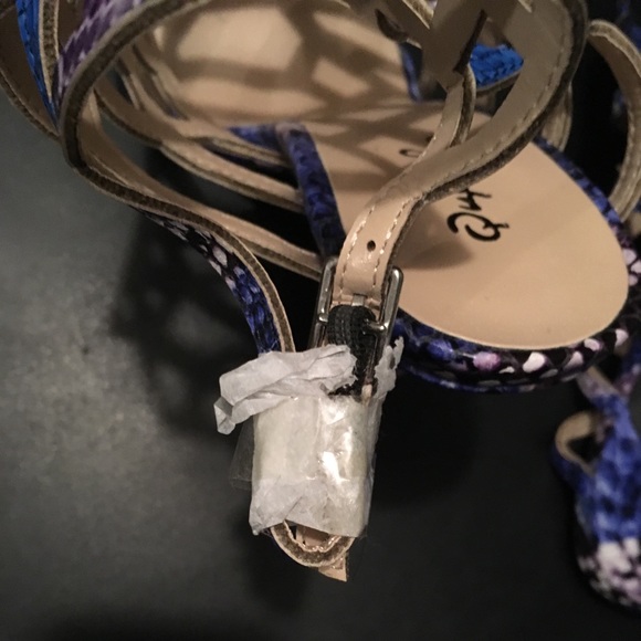 Charlotte Russe Purple and Blue Scale Heels - Picture 5 of 7